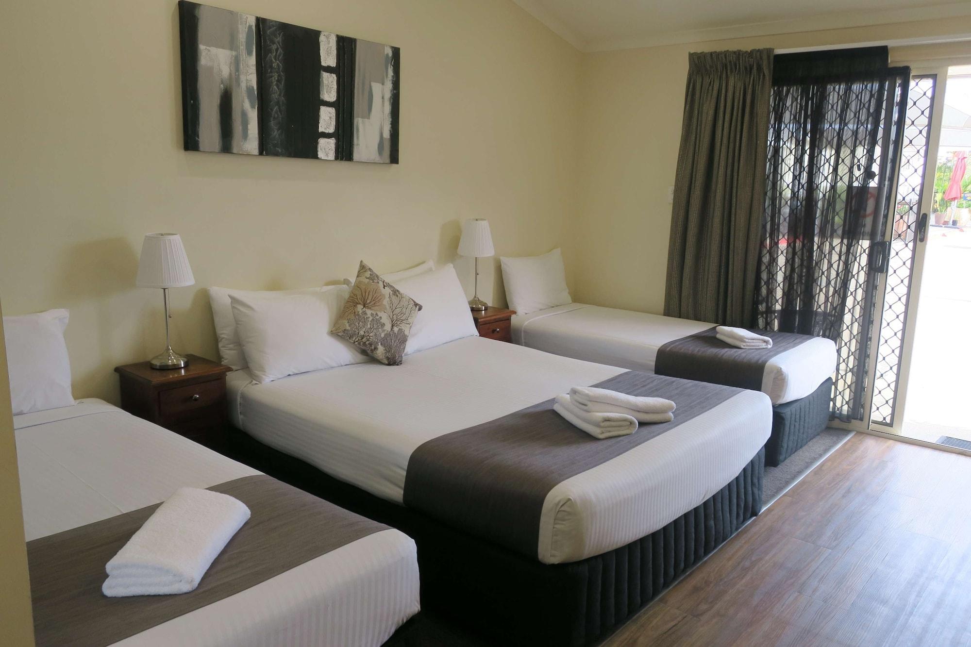 Caboolture Central Motor Inn, Sure Stay Collection By BW Exteriör bild