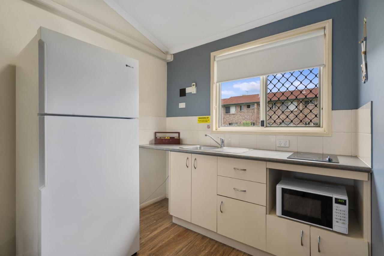Caboolture Central Motor Inn, Sure Stay Collection By BW Exteriör bild