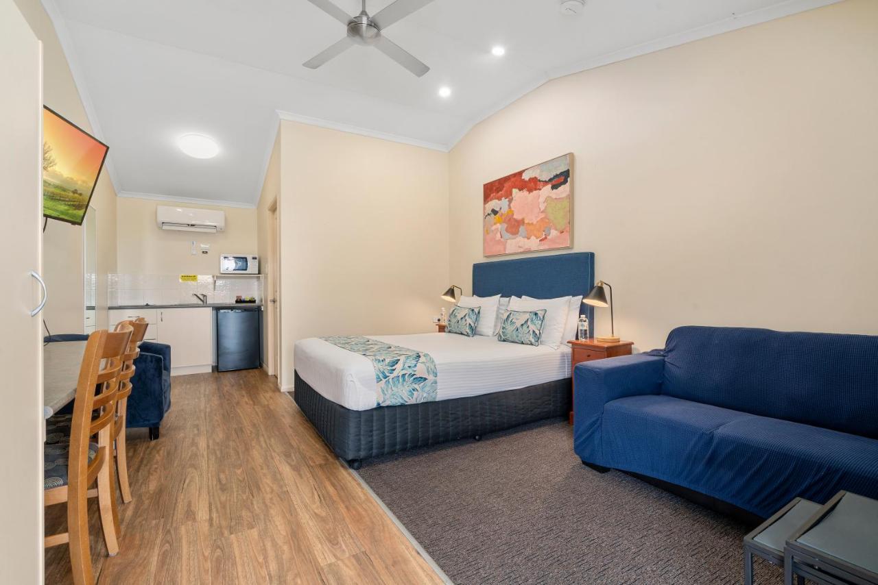Caboolture Central Motor Inn, Sure Stay Collection By BW Exteriör bild