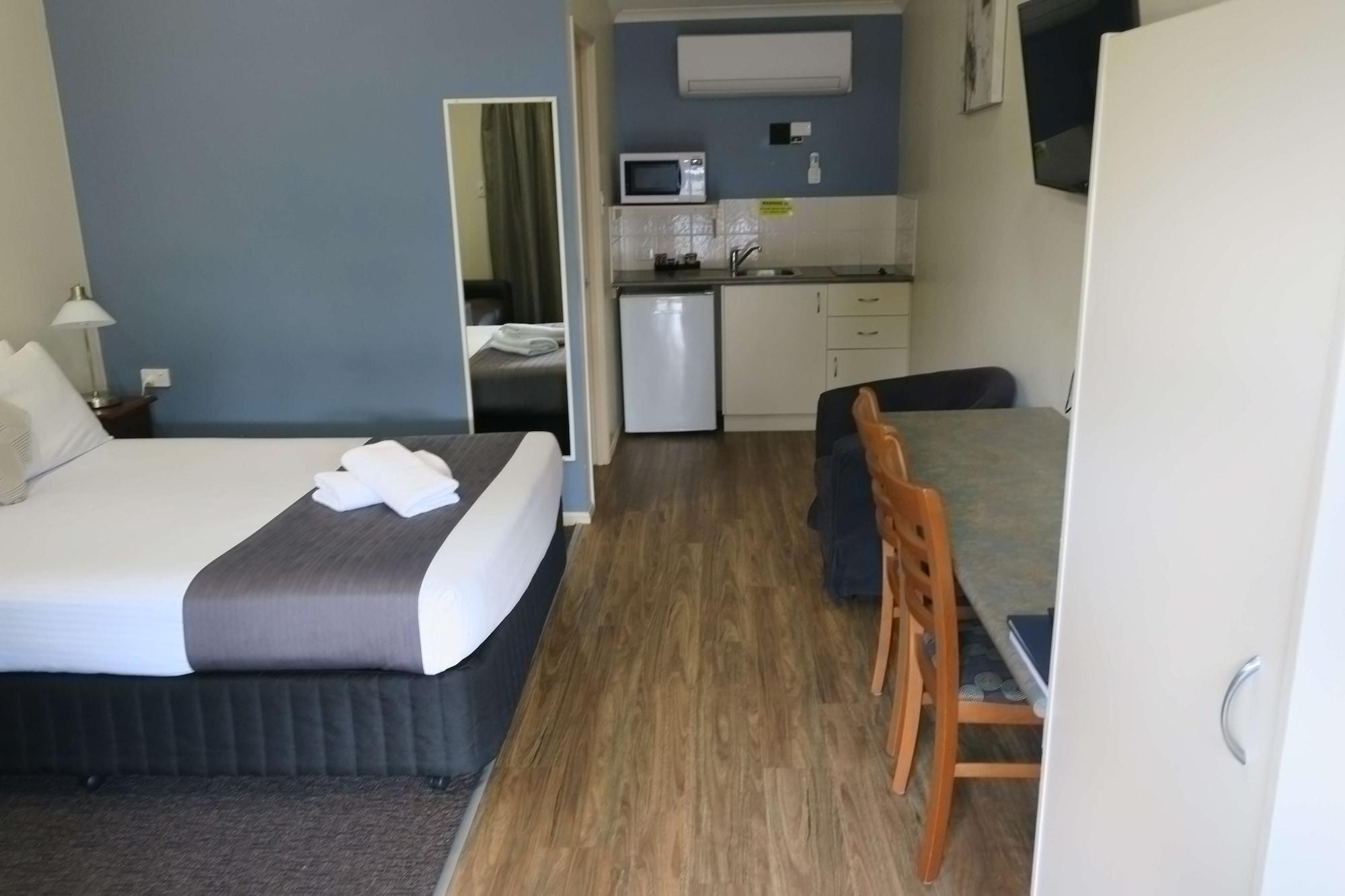 Caboolture Central Motor Inn, Sure Stay Collection By BW Exteriör bild