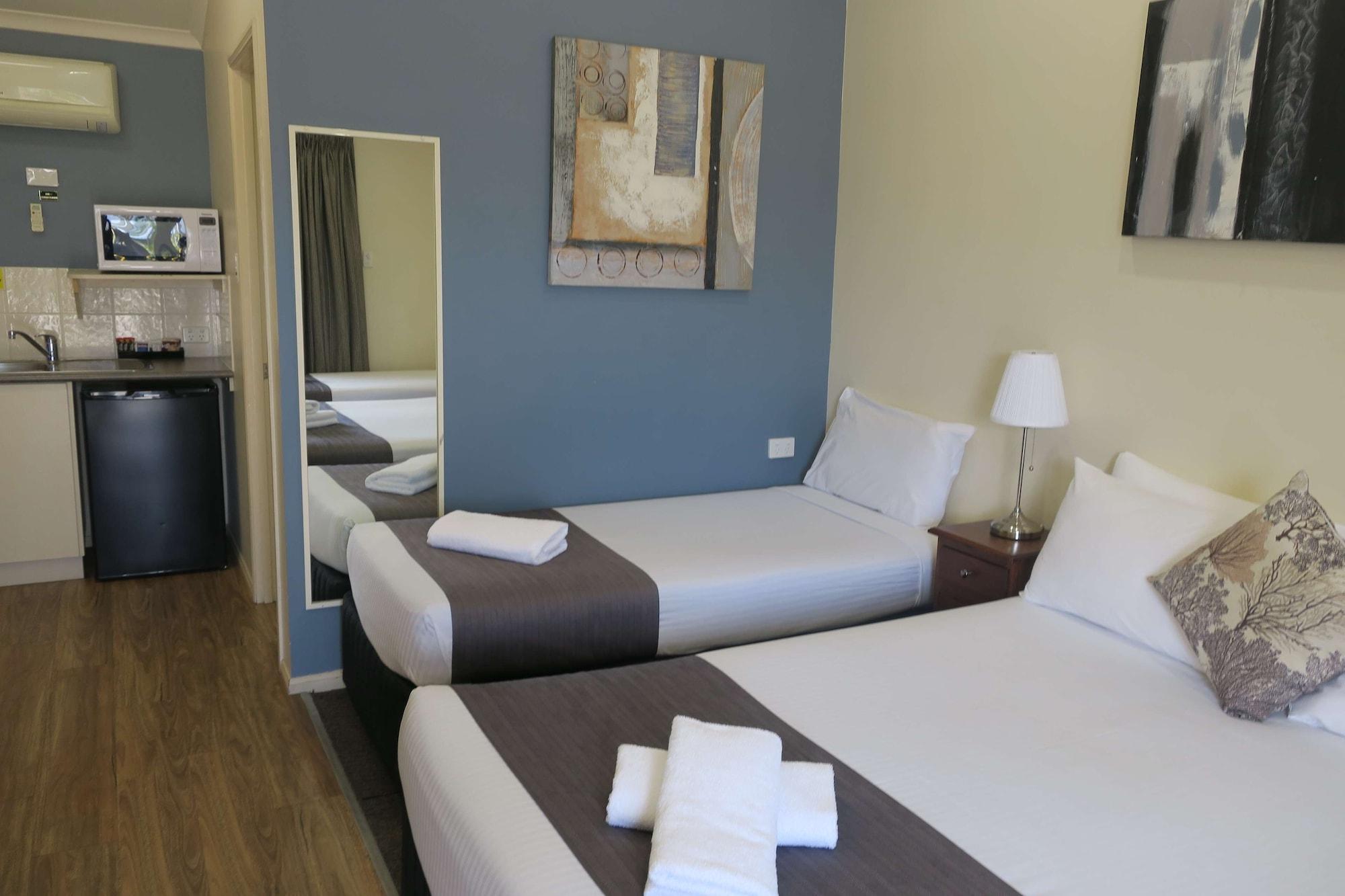 Caboolture Central Motor Inn, Sure Stay Collection By BW Exteriör bild