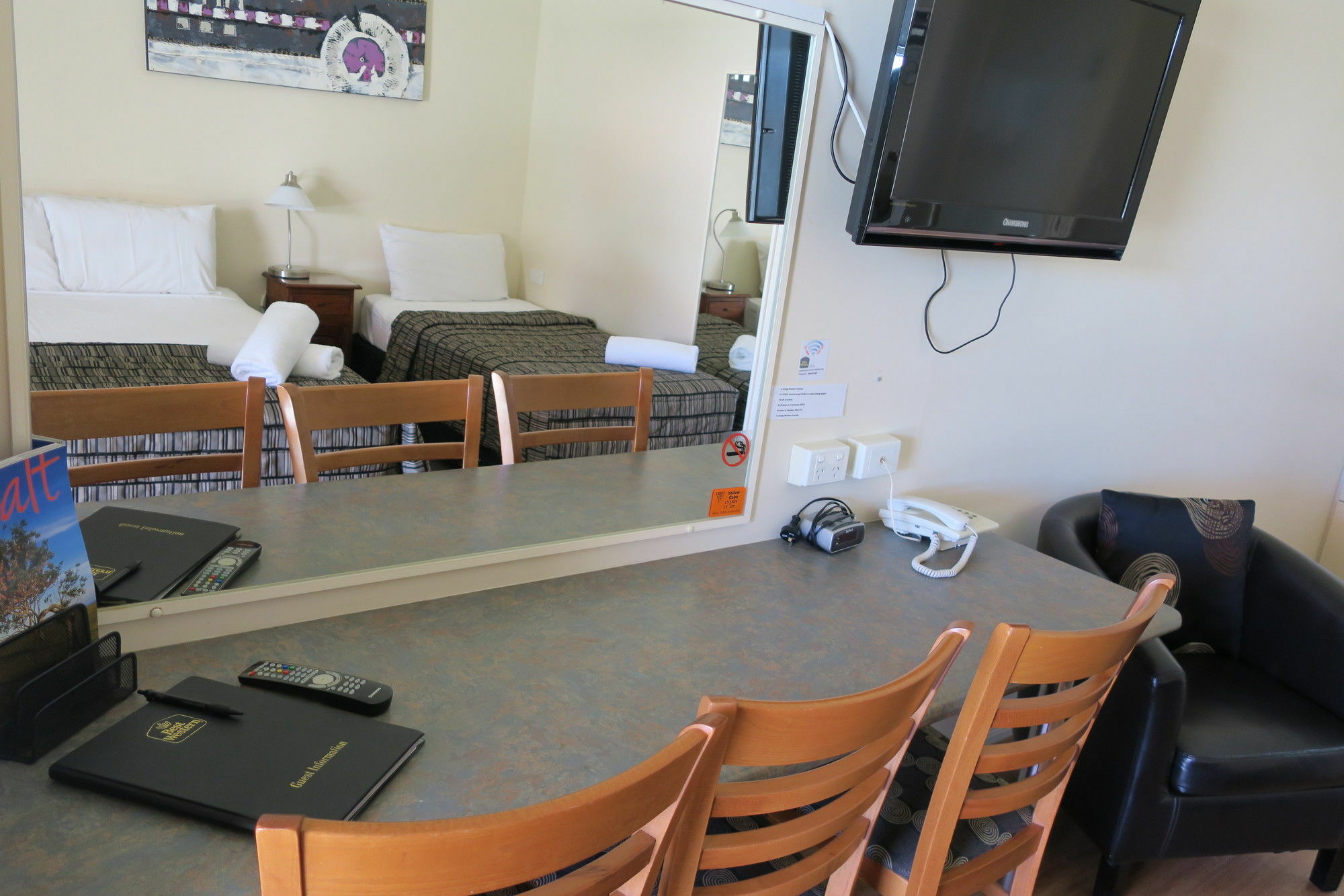 Caboolture Central Motor Inn, Sure Stay Collection By BW Exteriör bild